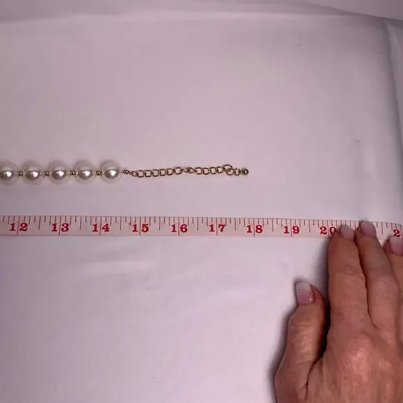 Chanel Pearl Necklace with Pink Flower Pendant - Picture 7 of 7